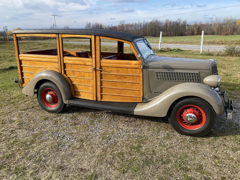 1935 Ford Model 48 & 68 - Image 15 of 31