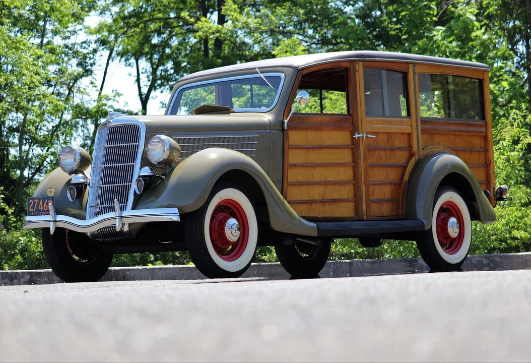 1935 Ford Model 48 & 68 - Image 7 of 31