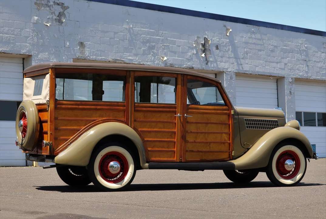 1935 Ford Model 48 & 68 - Image 2 of 31