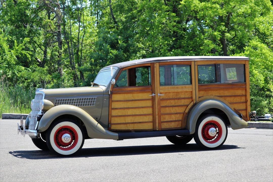 1935 Ford Model 48 & 68 - Image 6 of 31