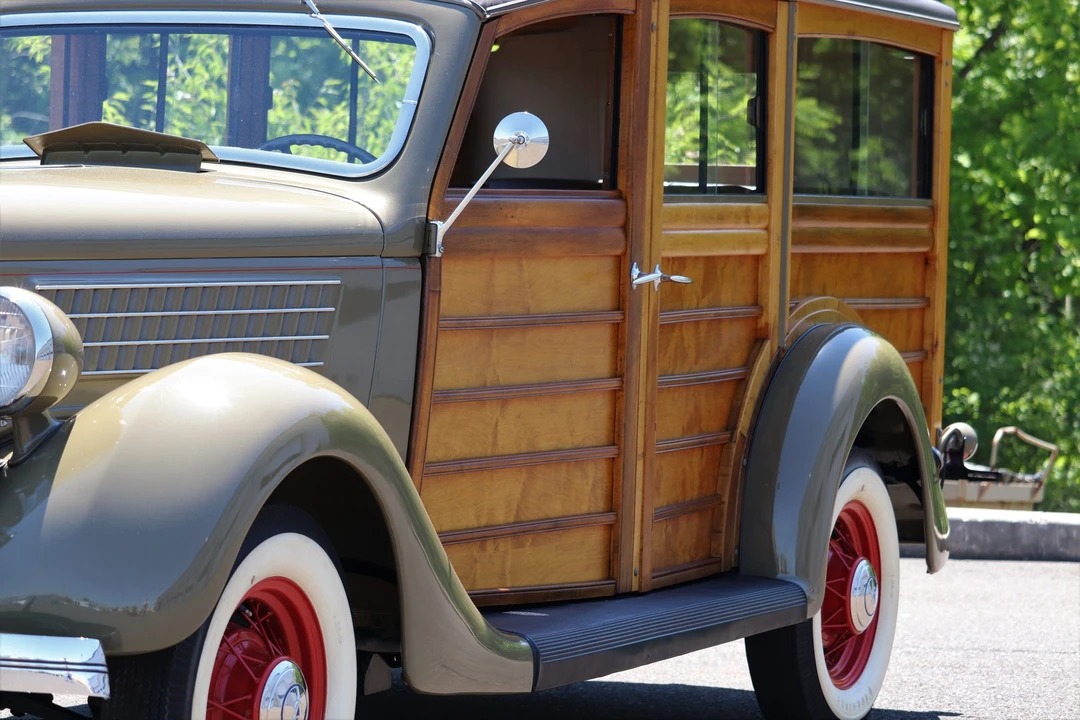 1935 Ford Model 48 & 68 - Image 26 of 31