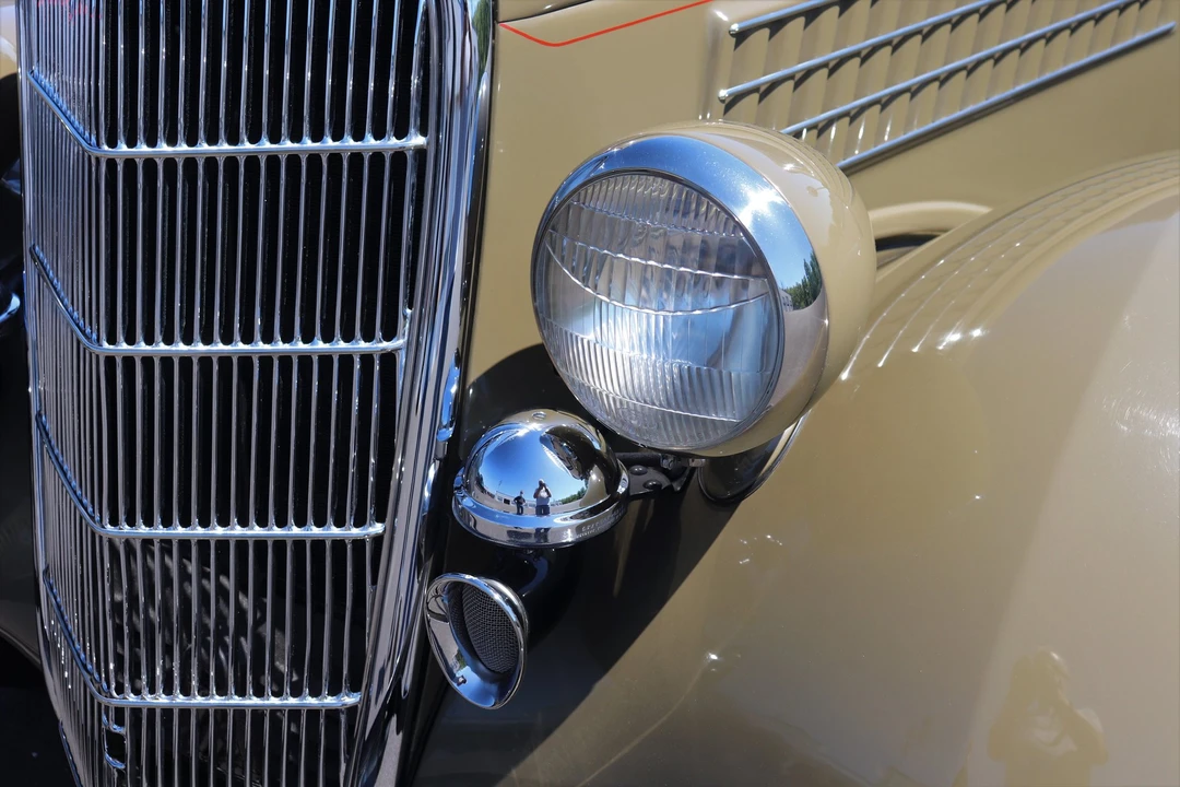 1935 Ford Model 48 & 68 - Image 9 of 31