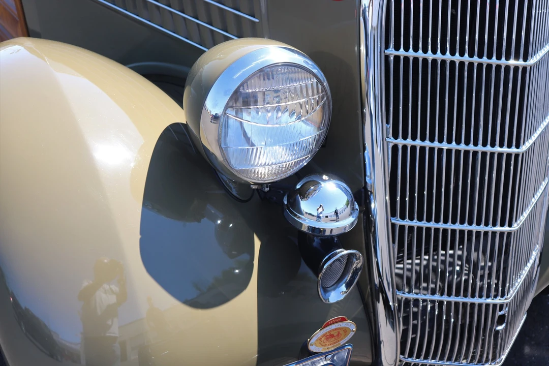 1935 Ford Model 48 & 68 - Image 11 of 31