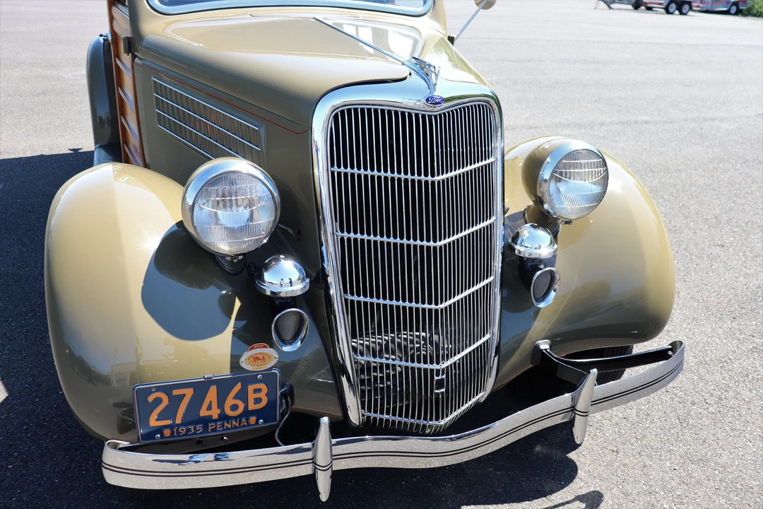 1935 Ford Model 48 & 68 - Image 12 of 31