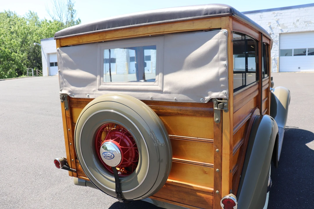 1935 Ford Model 48 & 68 - Image 20 of 31