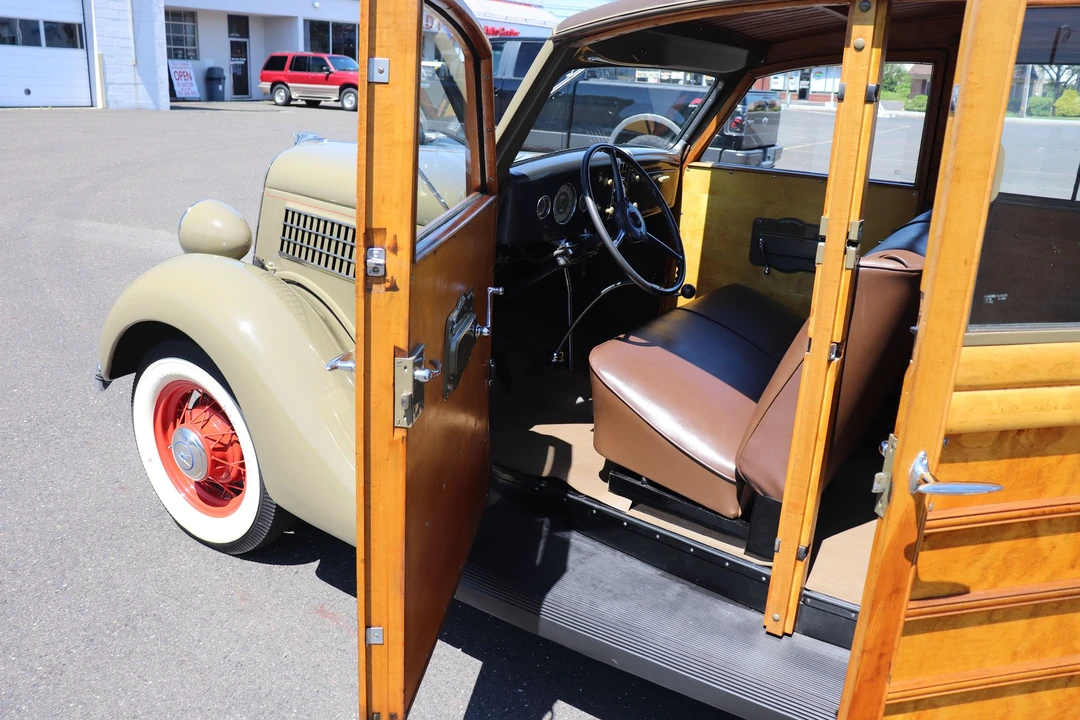 1935 Ford Model 48 & 68 - Image 29 of 31