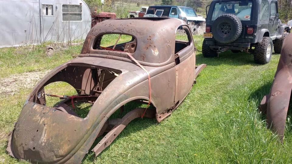 Ford Model 48 & 68 - Image 2 of 12