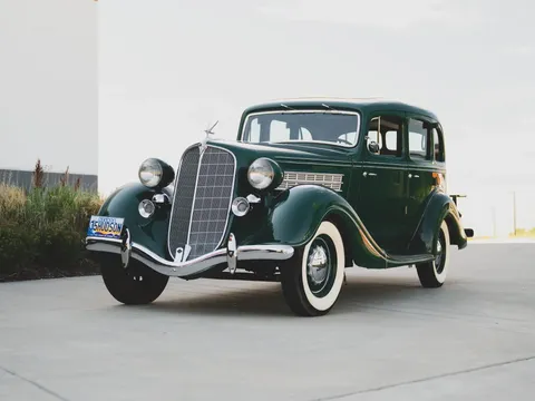 1935 Hudson Big Six Suburban Sedan