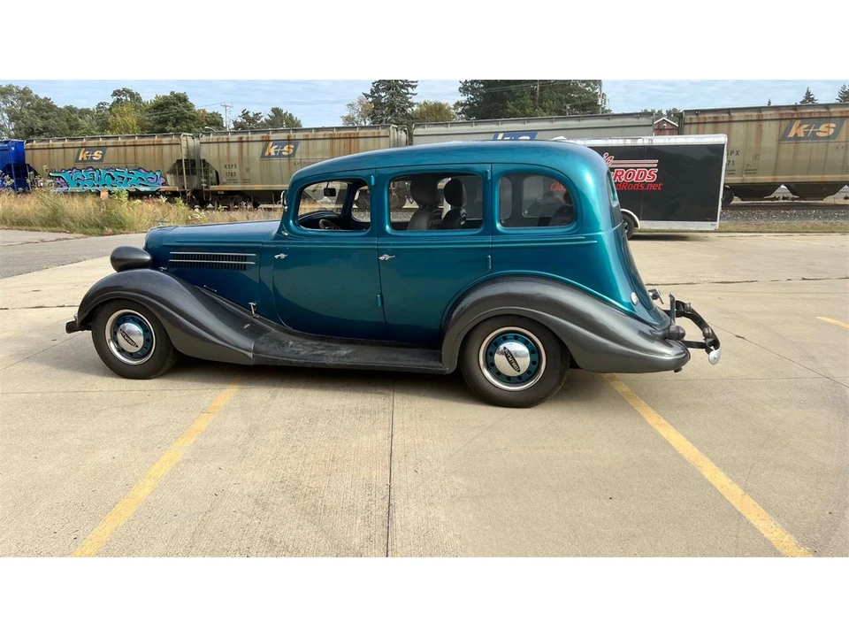 1935 Hudson - Image 7 of 26