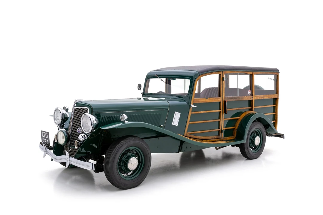 1935 Ford Model 48 & 68 - Image 10 of 31