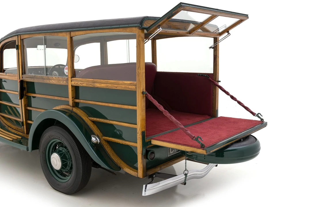 1935 Ford Model 48 & 68 - Image 30 of 31