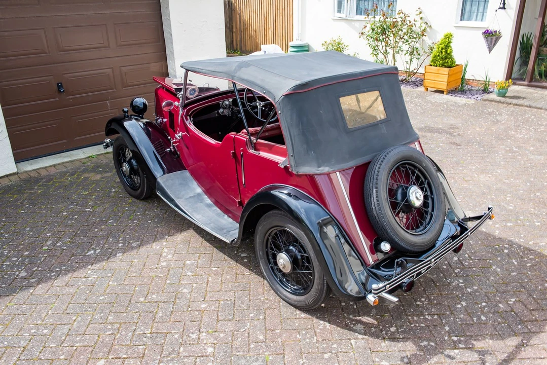 1935 Morris - Image 17 of 30