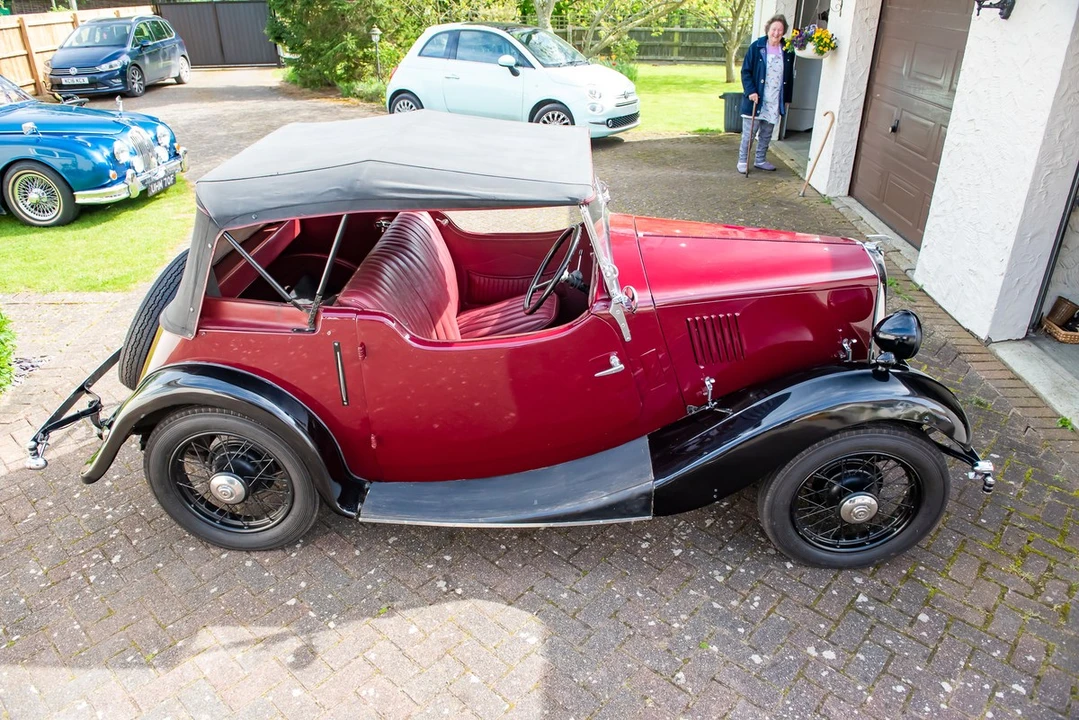 1935 Morris - Image 9 of 30