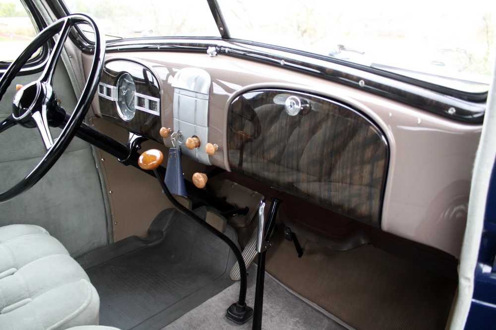 1935 Oldsmobile F-Series - Image 4 of 5