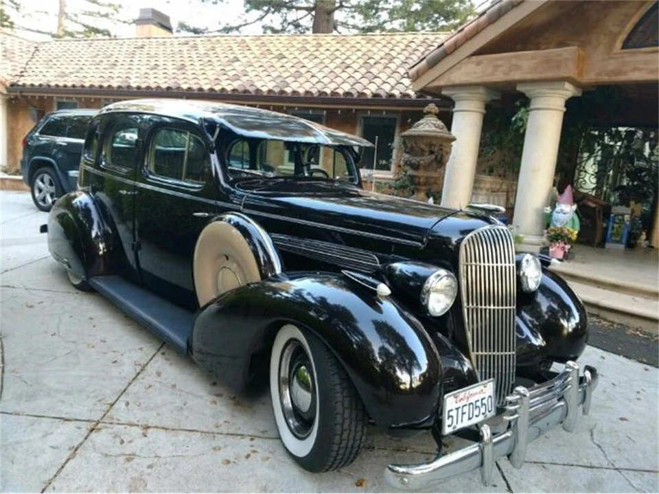 1935 Oldsmobile F-Series - Image 6 of 7