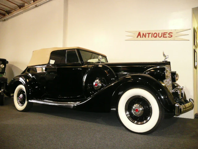 1935 Packard Eight - Image 5 of 5