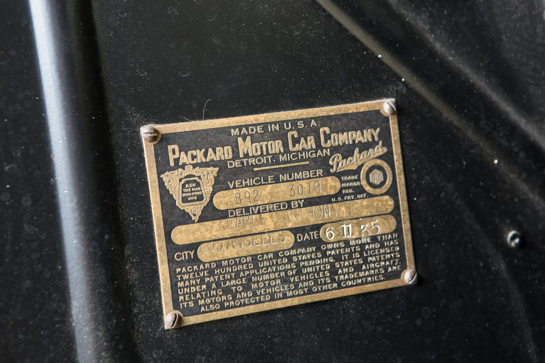 1935 Packard Eight - Image 4 of 8