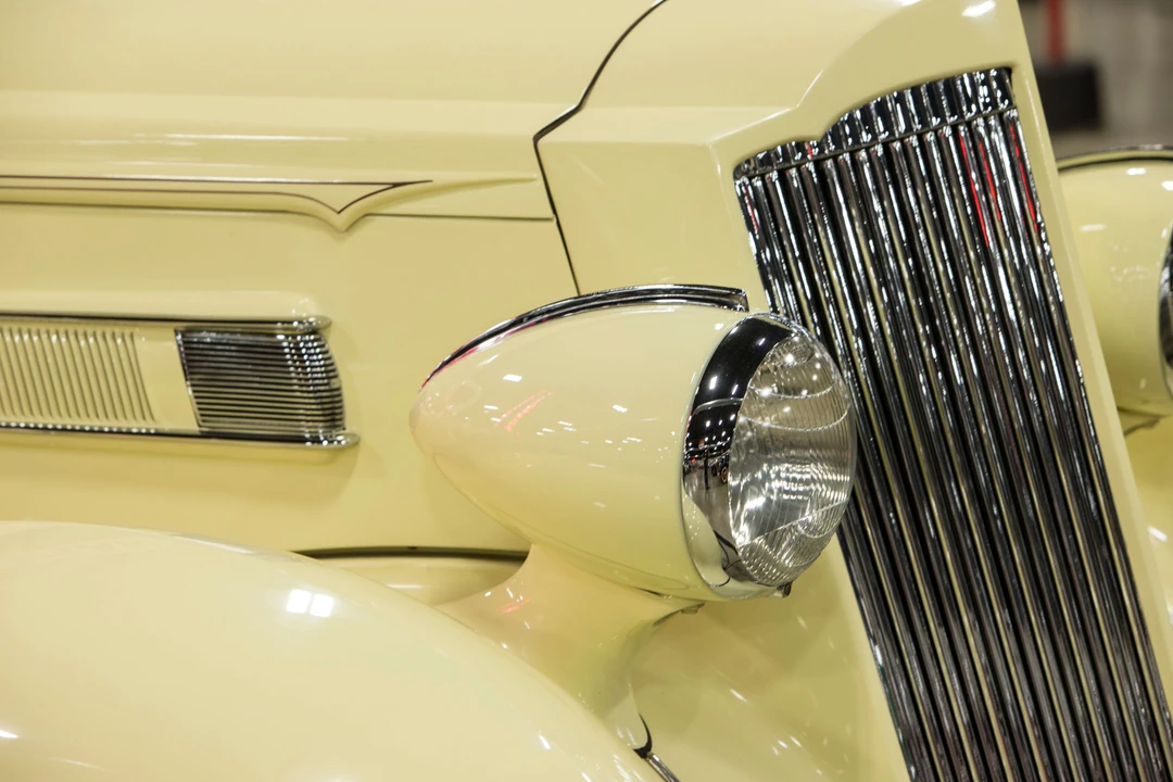 1935 Packard Eight - Image 8 of 8