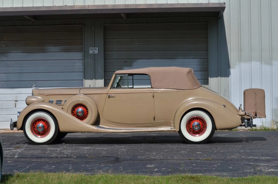1935 Packard Eight - Image 2 of 12
