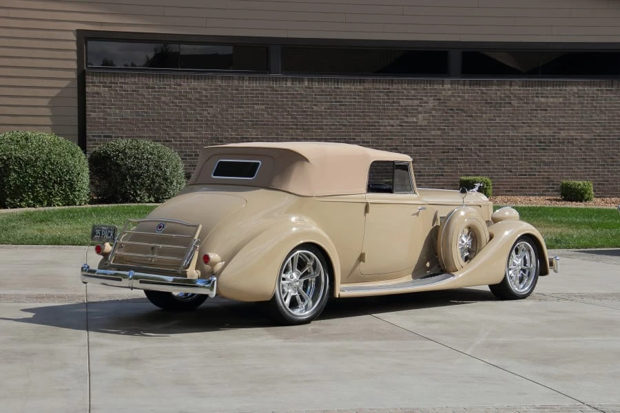 1935 Packard Eight - Image 3 of 29