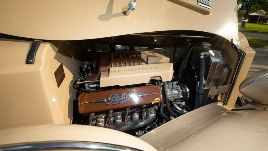 1935 Packard Eight - Image 6 of 31