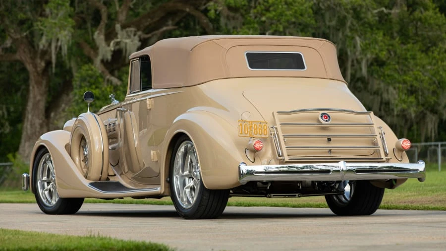 1935 Packard Eight - Image 12 of 31