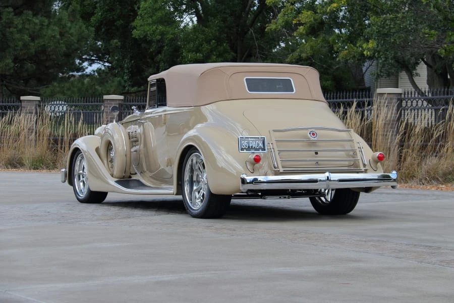 1935 Packard Eight - Image 14 of 29