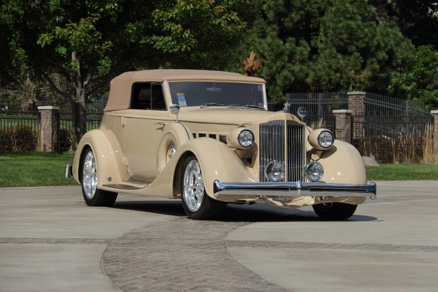 1935 Packard Eight - Image 6 of 29
