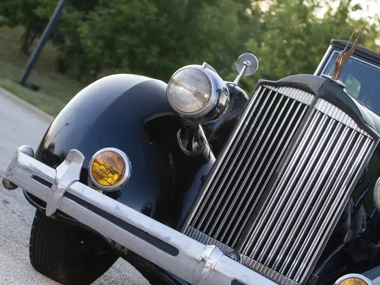1935 Packard Eight - Image 11 of 19