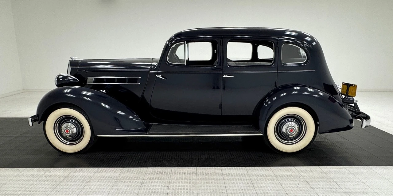1935 Packard Eight - Image 2 of 21