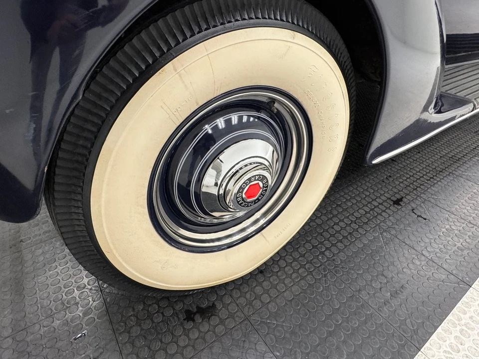 1935 Packard Eight - Image 11 of 21