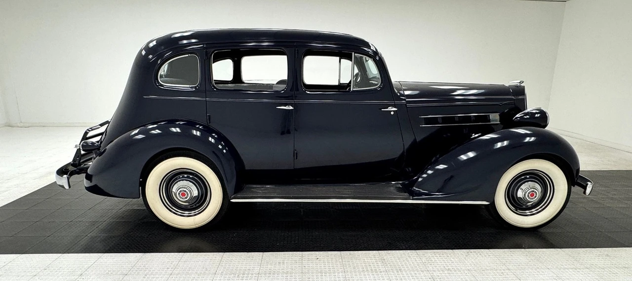 1935 Packard Eight - Image 6 of 21