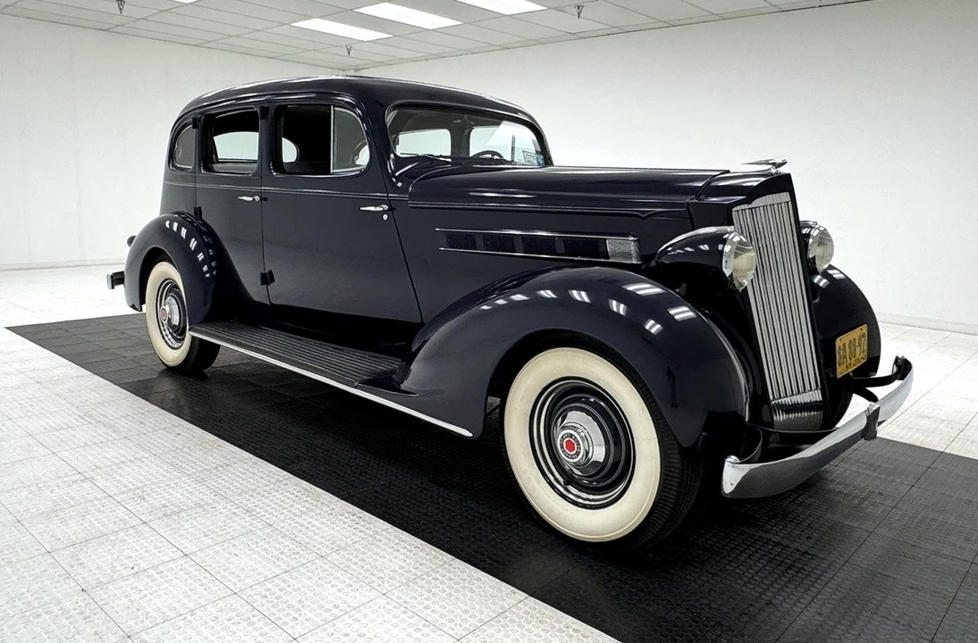 1935 Packard Eight - Image 7 of 21