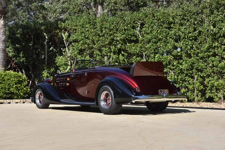 1935 Packard Eight - Image 17 of 31