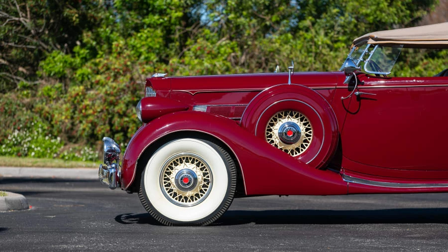1935 Packard Eight - Image 11 of 18