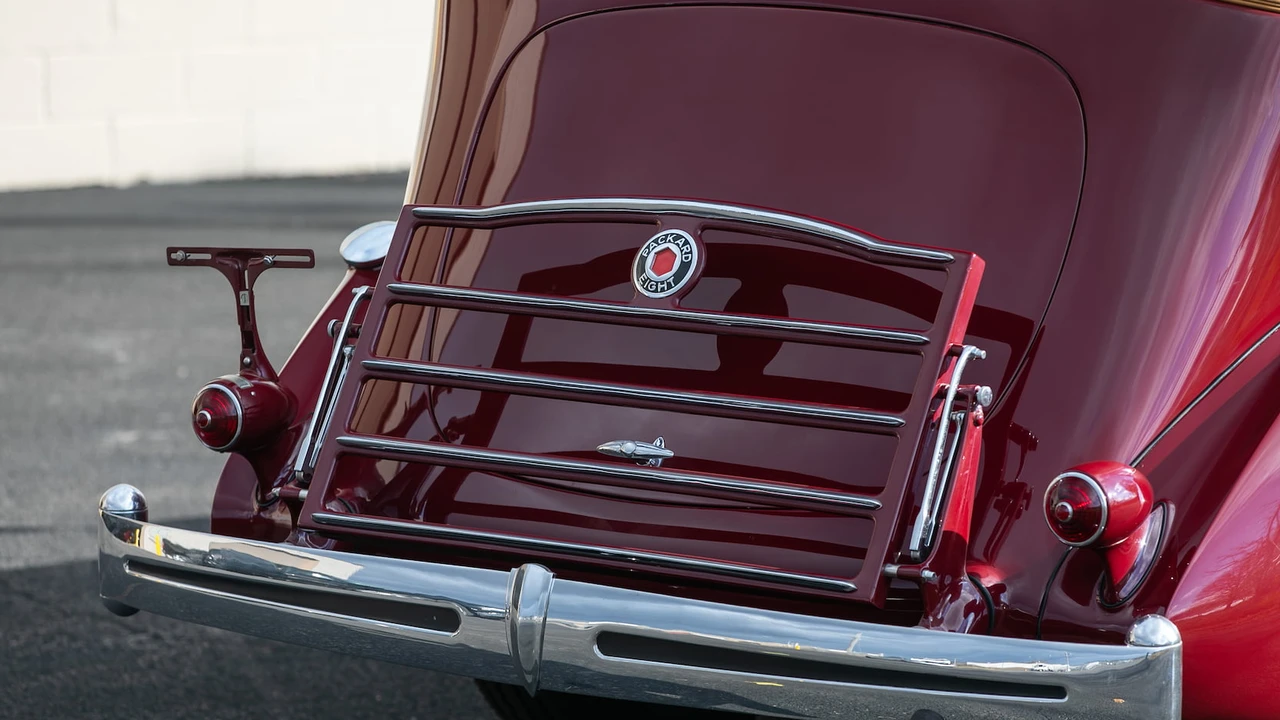 1935 Packard Eight - Image 13 of 16