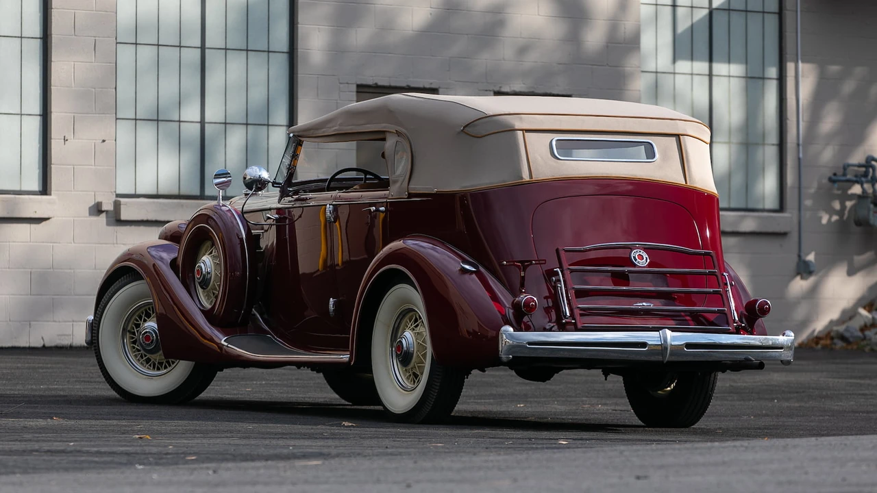 1935 Packard Eight - Image 3 of 16