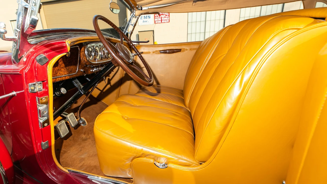 1935 Packard Eight - Image 4 of 16