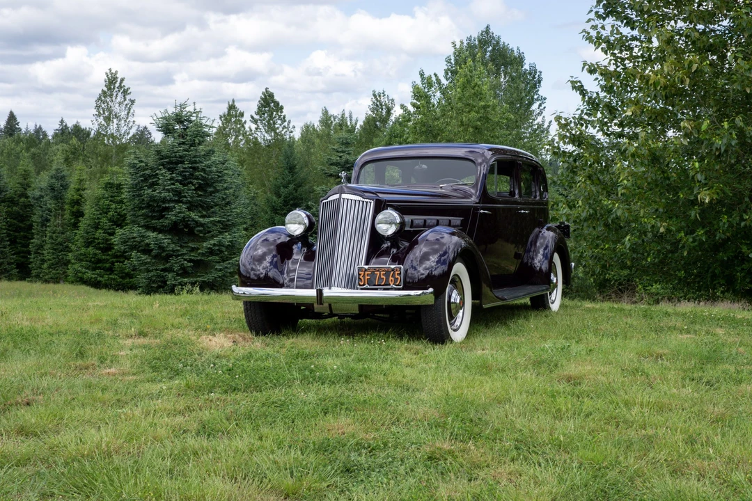 1935 Packard Eight - Image 2 of 31