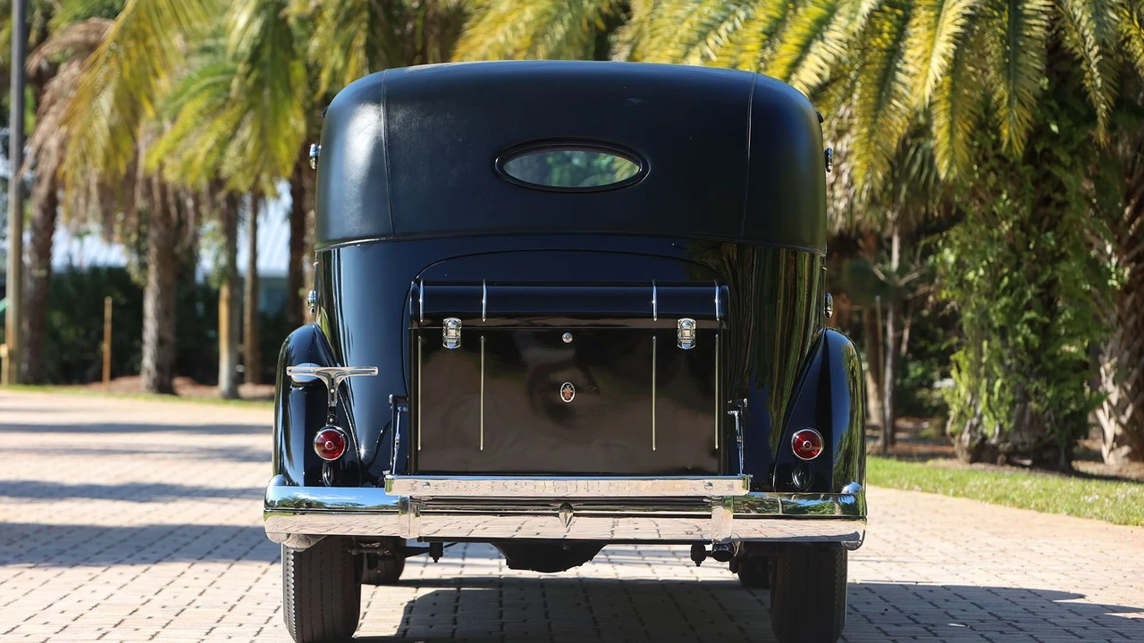 1935 Packard Twelve - Image 2 of 31