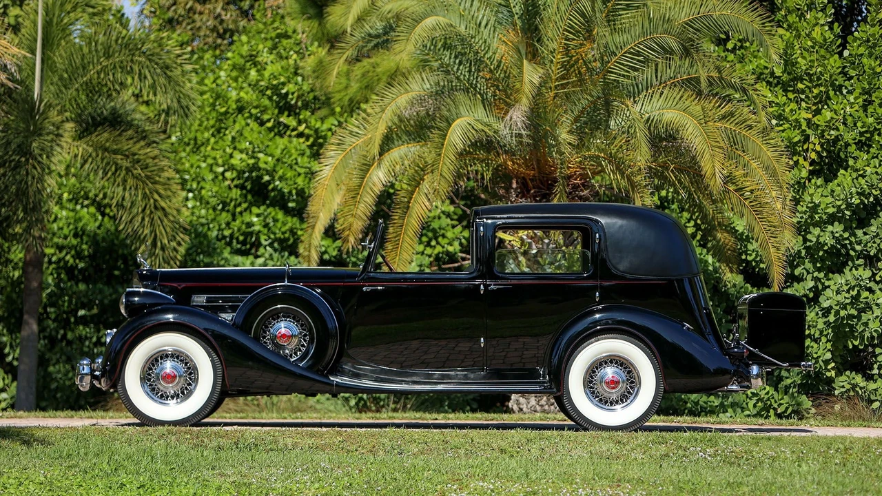 1935 Packard Twelve - Image 6 of 31