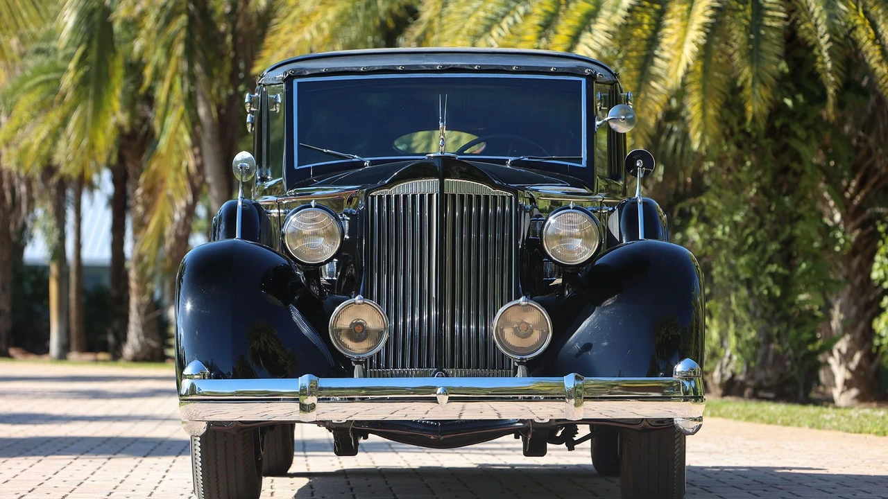 1935 Packard Twelve - Image 12 of 31