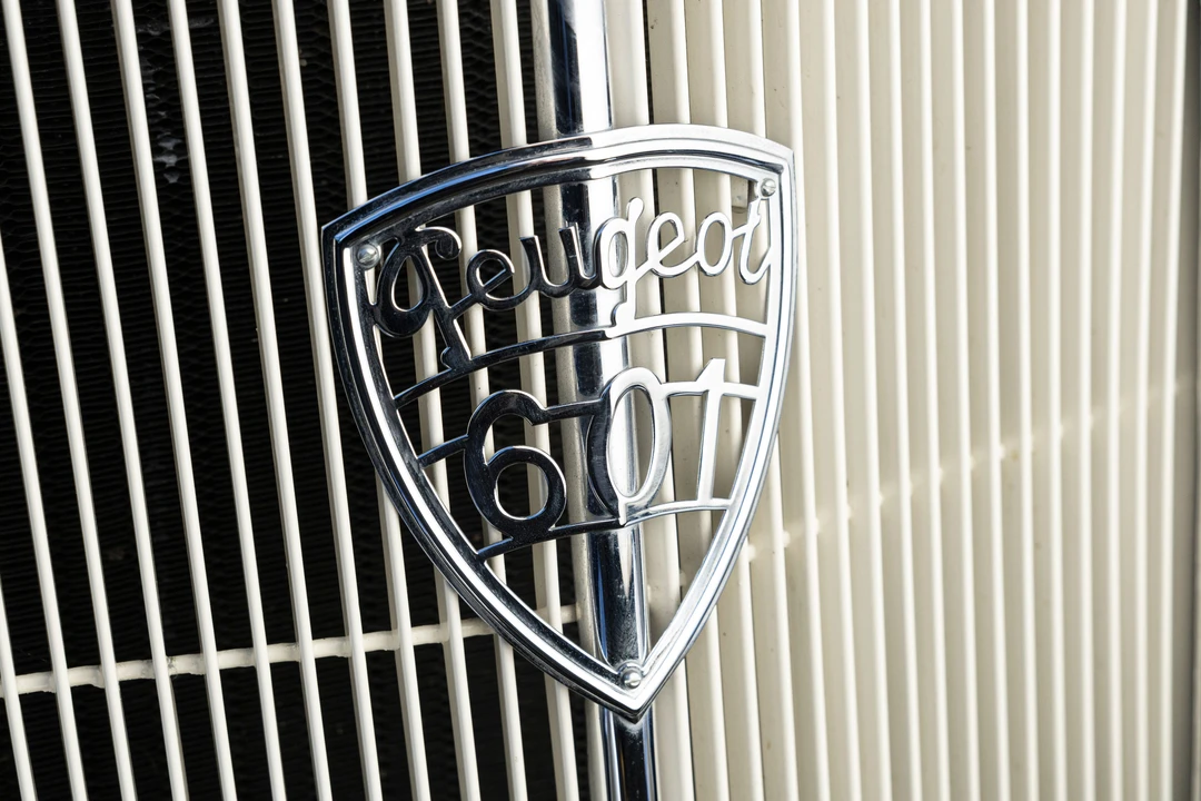 1935 Peugeot - Image 2 of 24