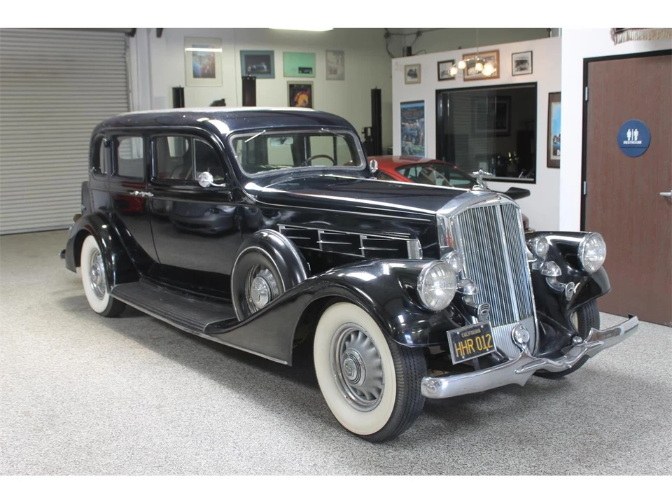 1935 Pierce-Arrow - Image 2 of 31