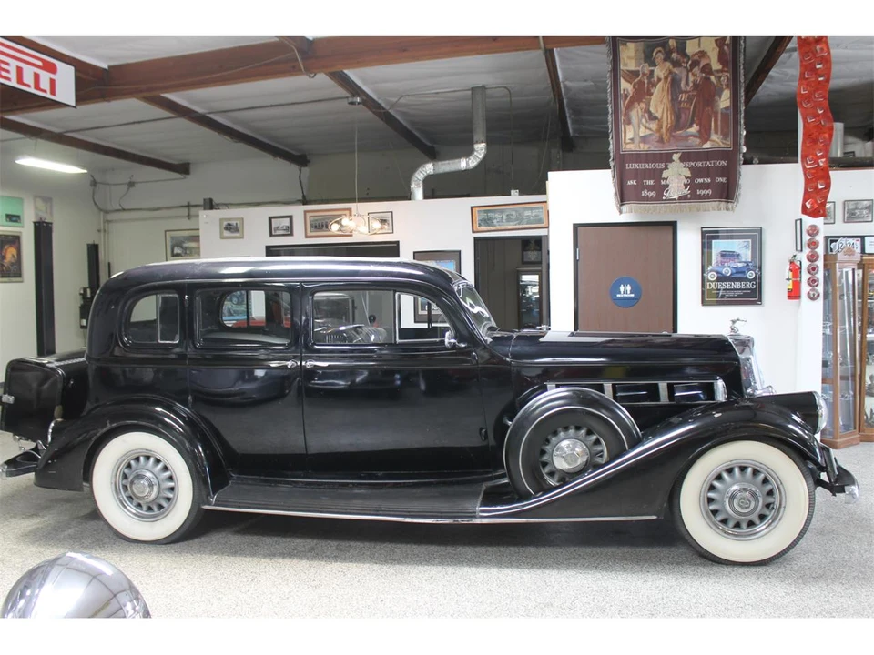 1935 Pierce-Arrow - Image 4 of 31