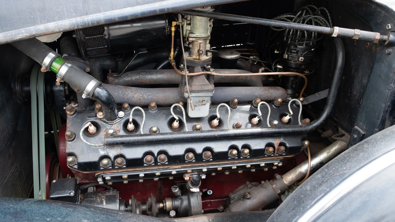 1935 Pierce-Arrow - Image 2 of 11