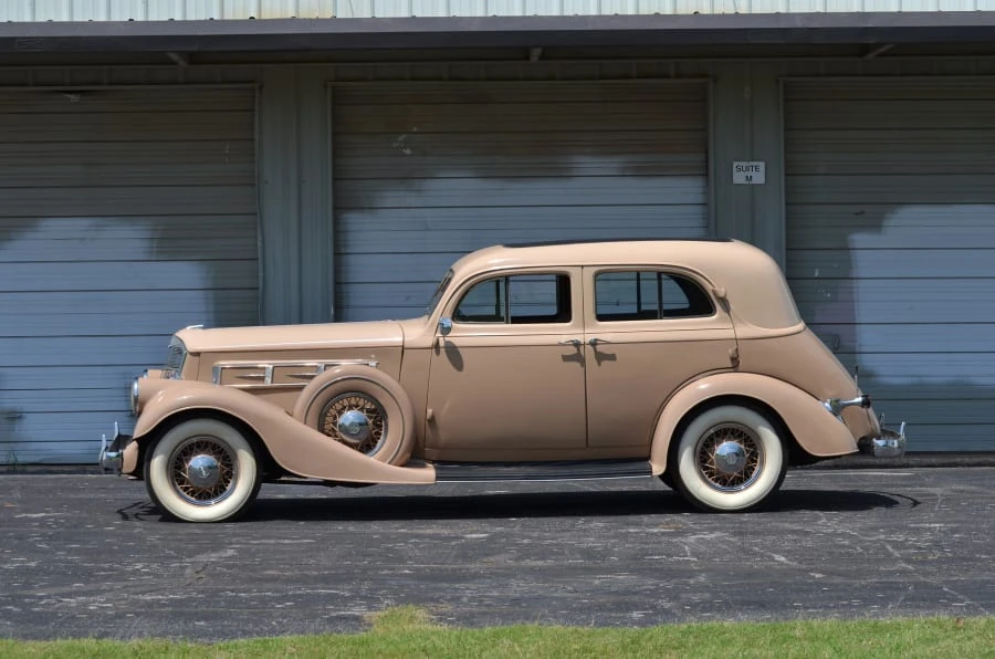 1935 Pierce-Arrow - Image 2 of 12