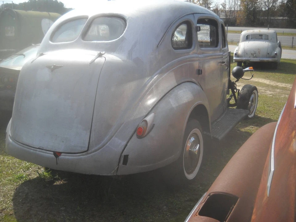 1935 Plymouth Deluxe & Special Deluxe - Image 4 of 14