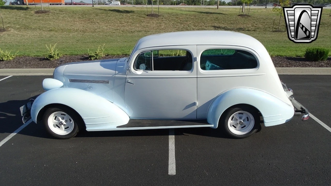 1935 Pontiac - Image 9 of 21