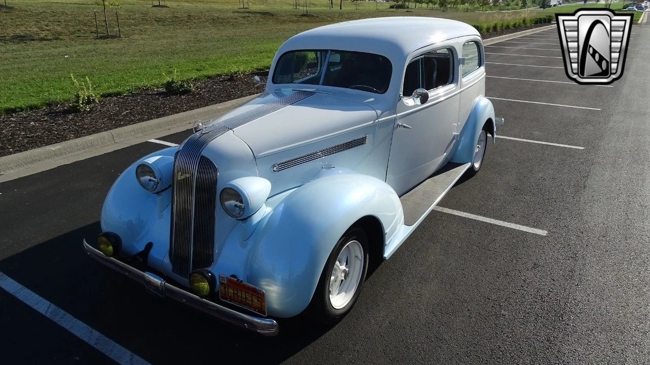 1935 Pontiac - Image 3 of 21